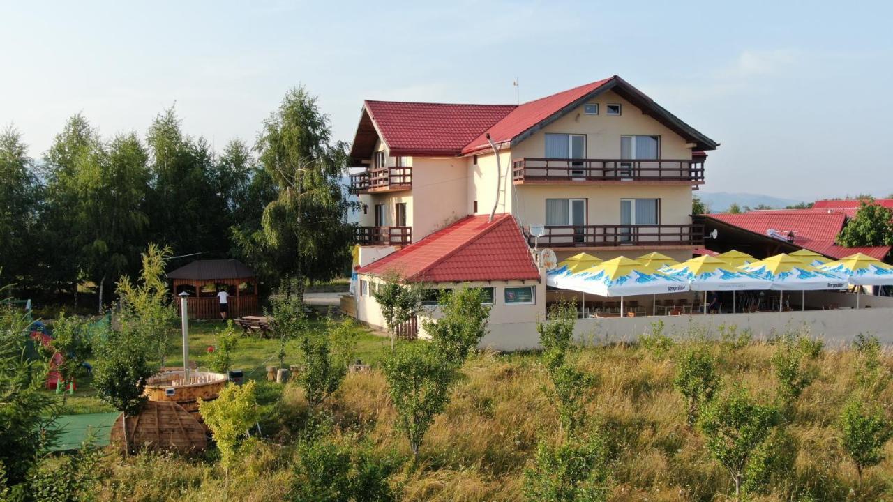 Pensiune Runcu Stone Exteriér fotografie